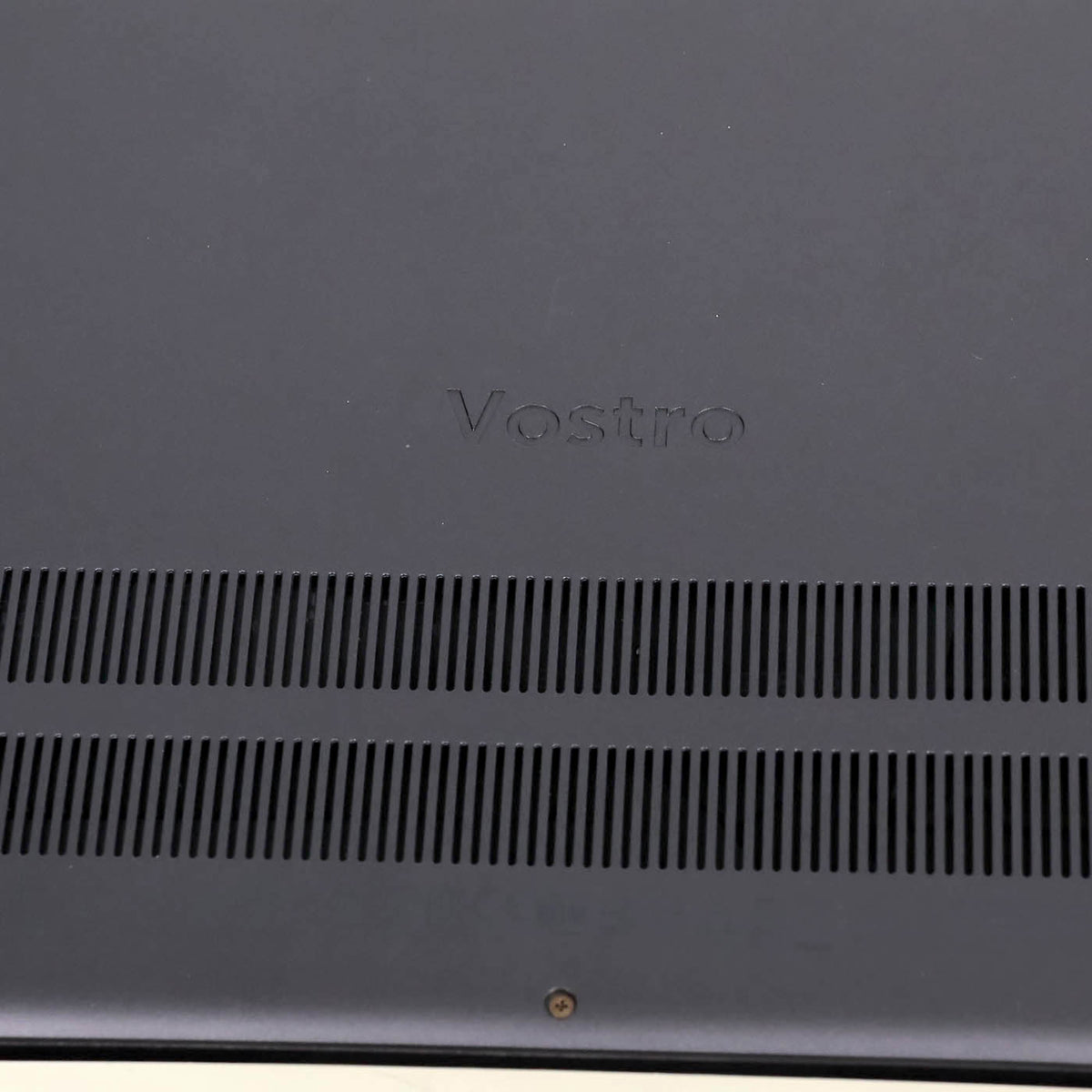 中古 13.3インチノートパソコン DELL Vostro 13 5000 30日保証 i5 8GBメモリ 256GB SSD
