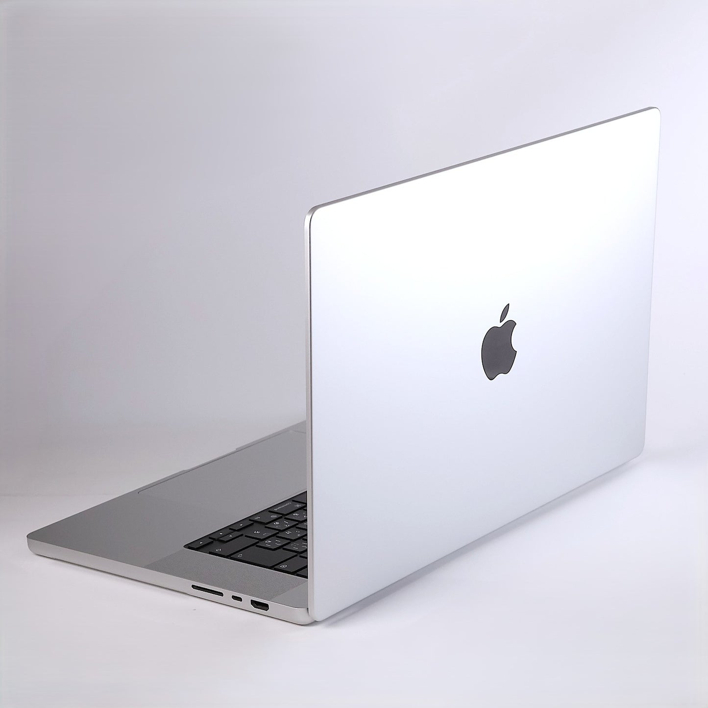 中古 MacBook Pro 16インチ M3 Pro 2023 512GB 12CPU 18GPU Apple MRW43J/A シルバー