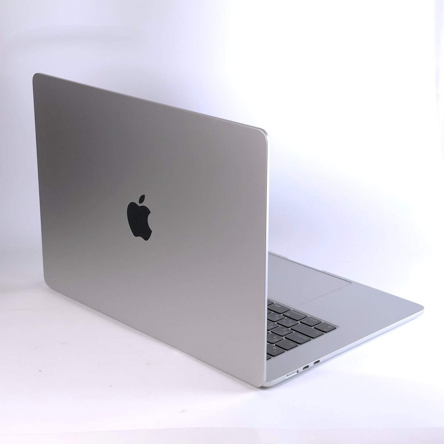 中古 MacBook Air M3 15インチ 2023 256GBSSD 8GB 8コアCPU 10コアGPU Apple MRYP3J/A シルバー