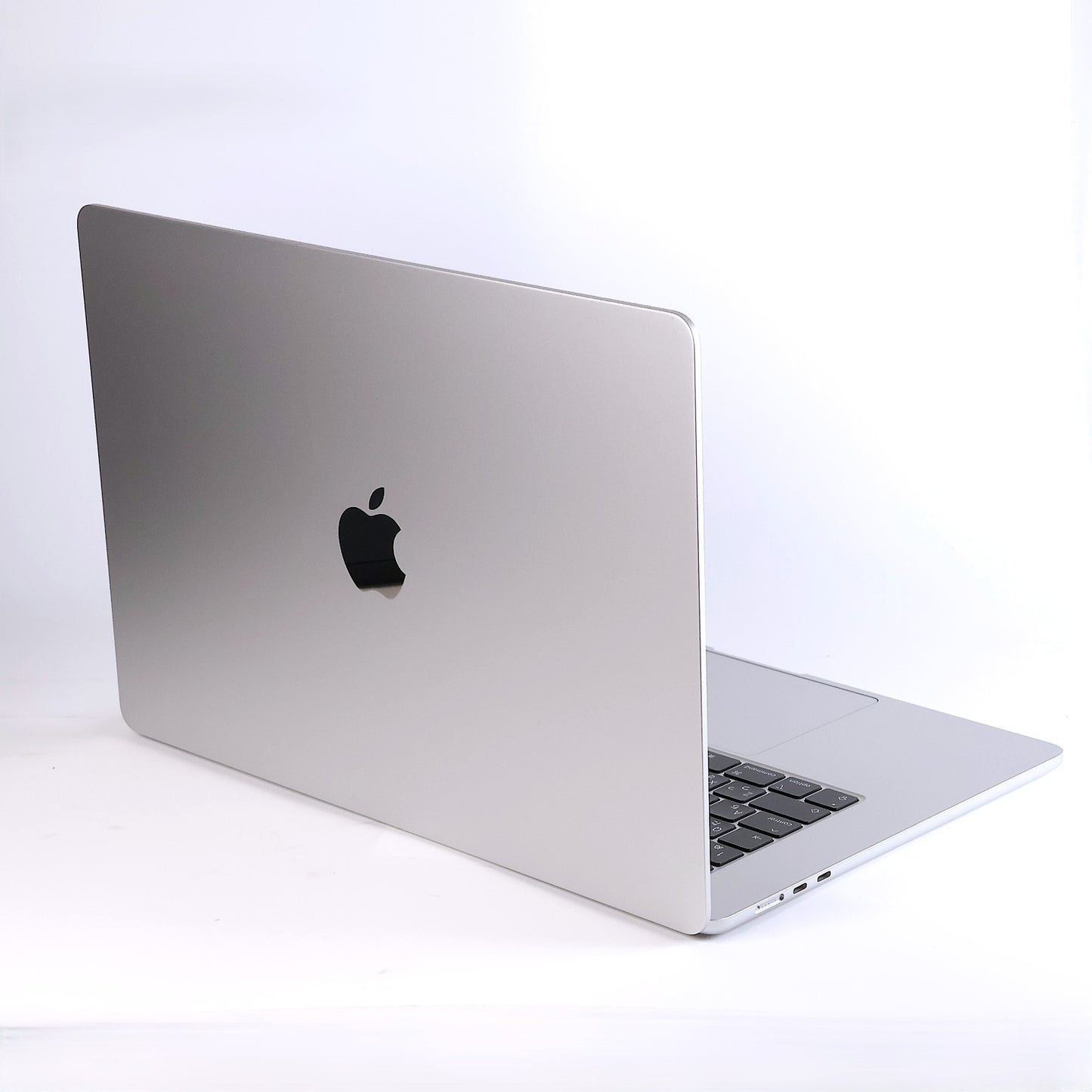 中古 MacBook Air M3 15インチ 2023 512GBSSD 8GB 8コアCPU 10コアGPU Apple MRYQ3J/A シルバー