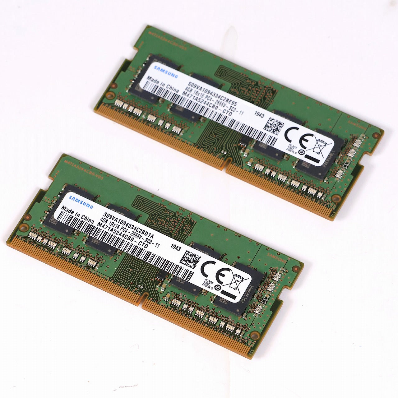 中古 DDR4メモリ 4GB x 2枚 M471A5244CB0-CTD SAMSUNG