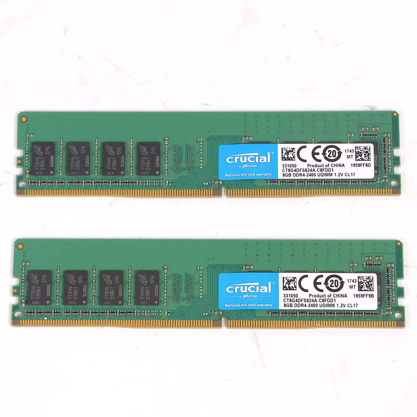 中古 PC用メモリx2 8GB DDR4-2400 Crucial CT8G4DFS824A.M8FB