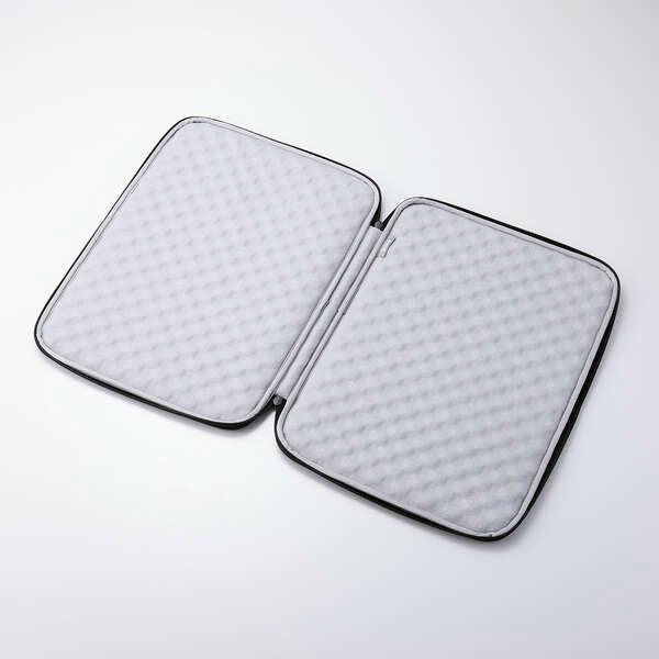 ノートPC用インナーケース スリム 横型 ZSB-IBTHP15BK 15インチ ELECOM
