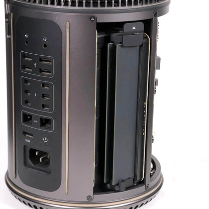 中古 Mac Pro A1481 ストレージ無し ジャンク品 実物写真